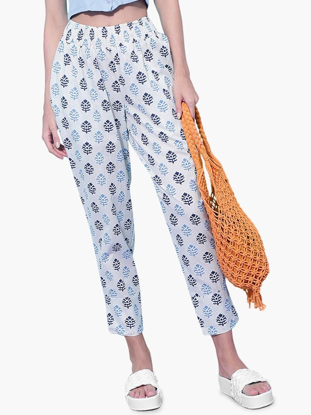 

Virgio Women Ethnic Motifs Printed Trousers, White