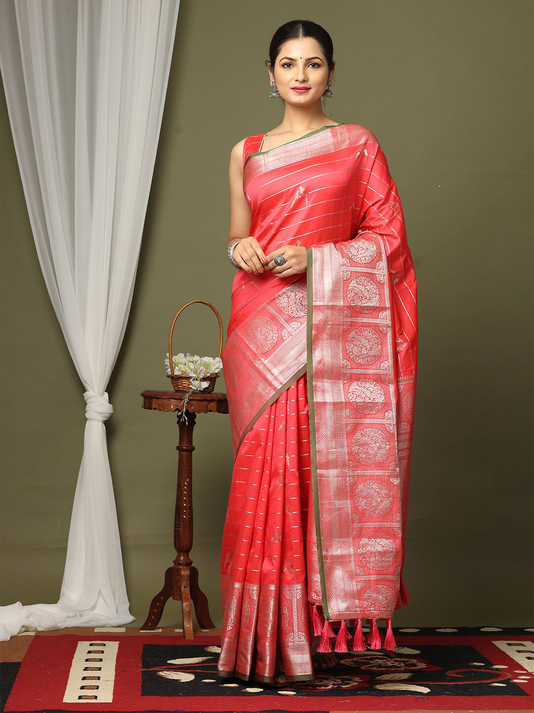

VASTRANAND Striped Woven Design Zari Silk Blend Banarasi Saree, Peach