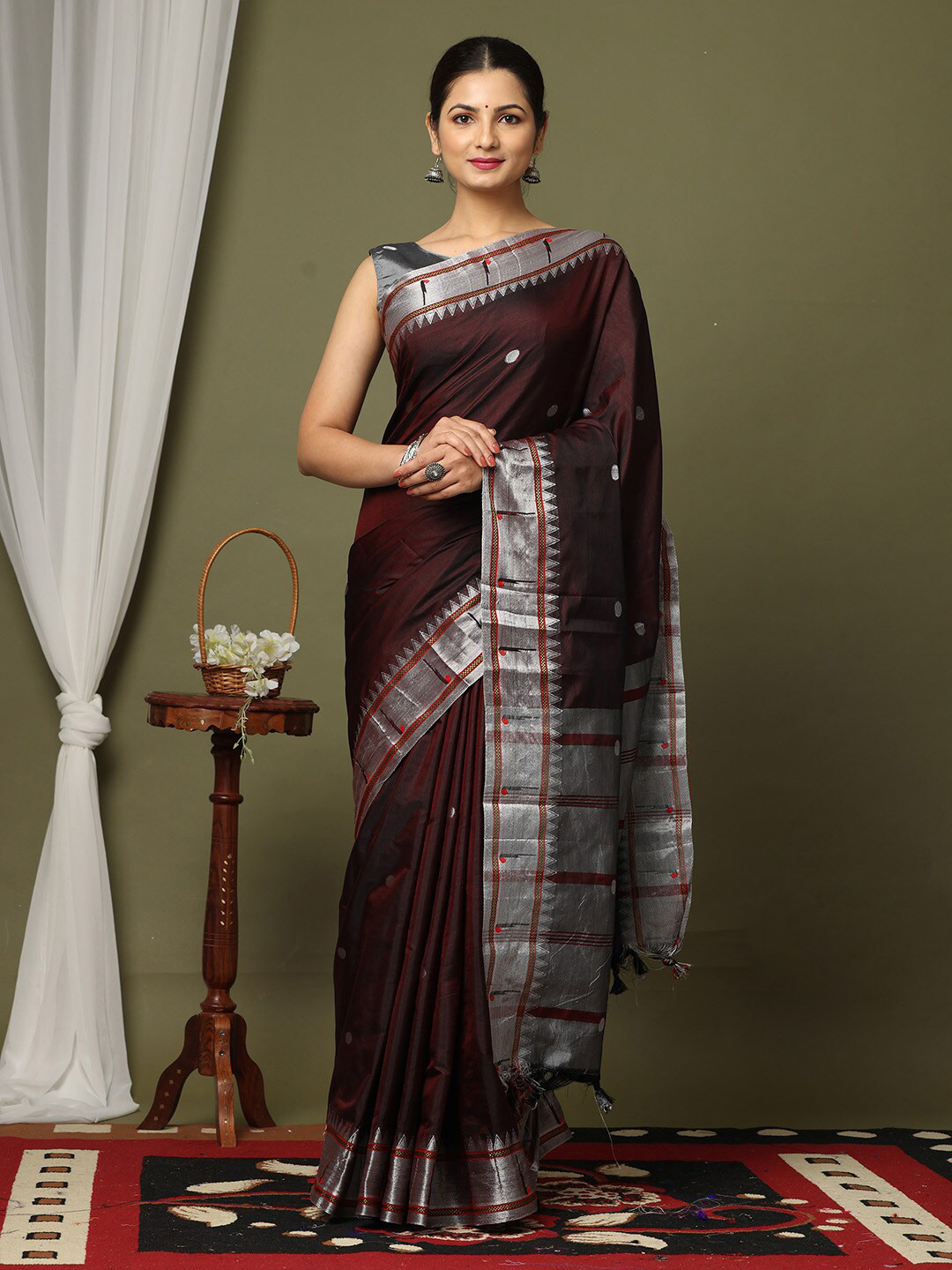

VASTRANAND Ethnic Motifs Woven Design Zari Silk Blend Banarasi Saree, Brown