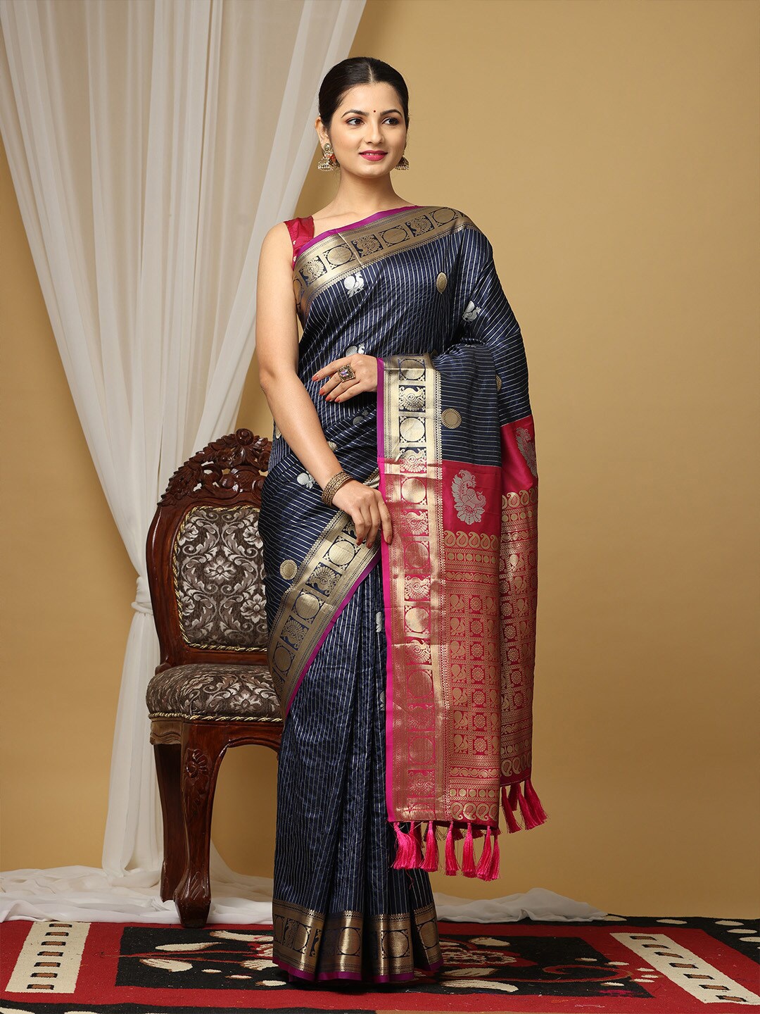 

VASTRANAND Ethnic Motifs Woven Design Zari Silk Blend Banarasi Saree, Navy blue