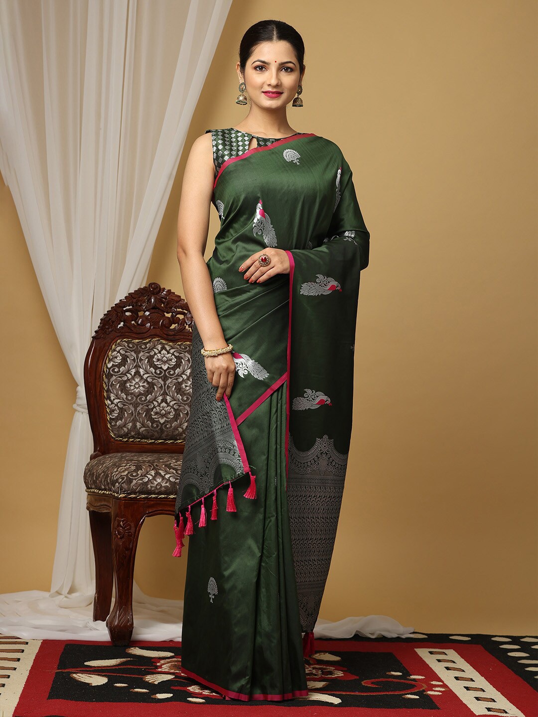 

VASTRANAND Ethnic Motifs Woven Design Zari Silk Blend Banarasi Saree, Green