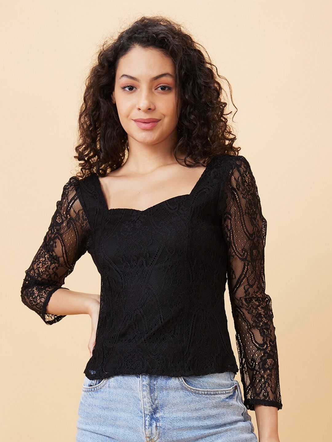 

Globus Sweetheart Neck Puff Sleeves Smocked Lace Party Top, Black