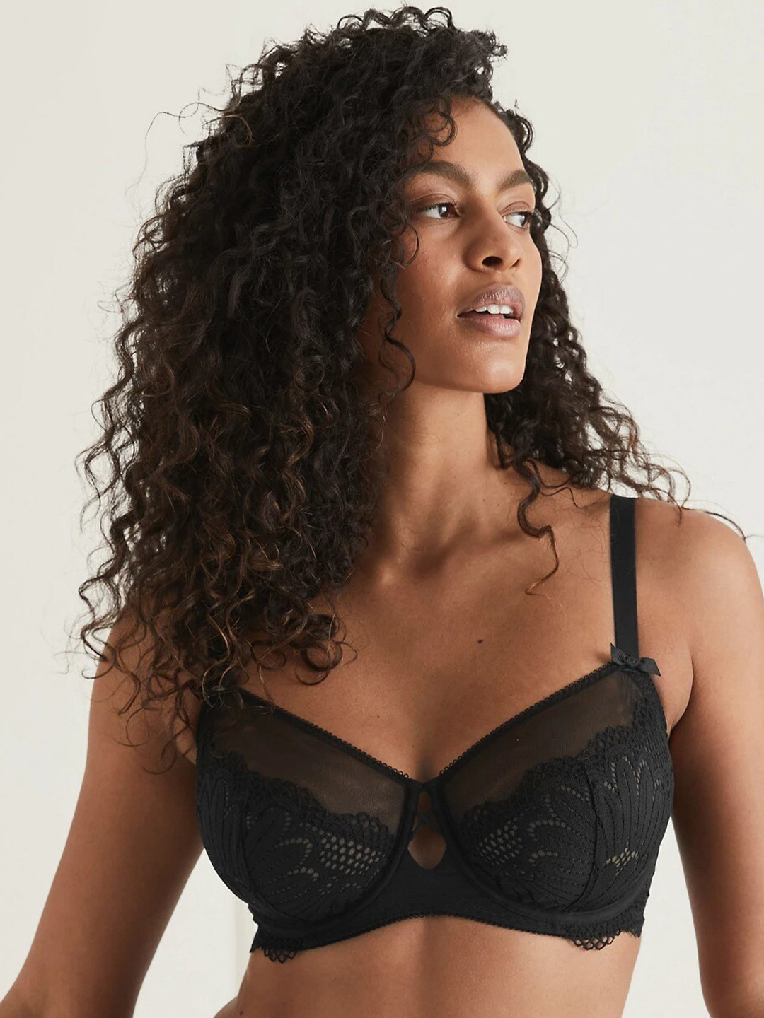 

Marks & Spencer Floral Lace Full Coverage Underwired Bra With All Day Comfort, Black
