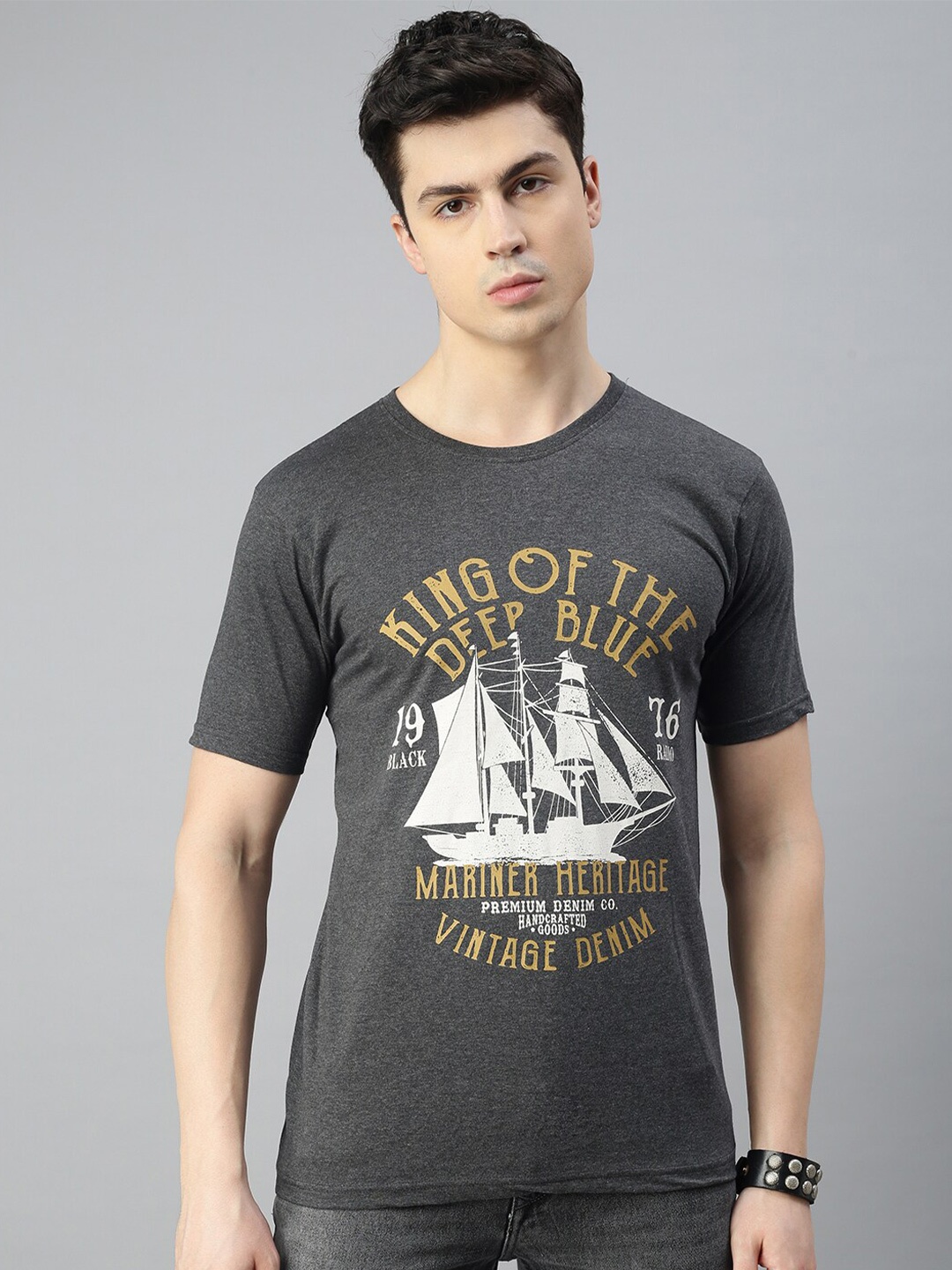 

BLACK RADIO Graphic Printed Cotton T-shirt, Charcoal