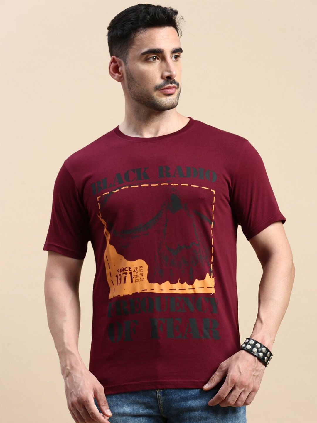 

BLACK RADIO Typography Printed Short Sleeves Pure Cotton T-shirt, Maroon