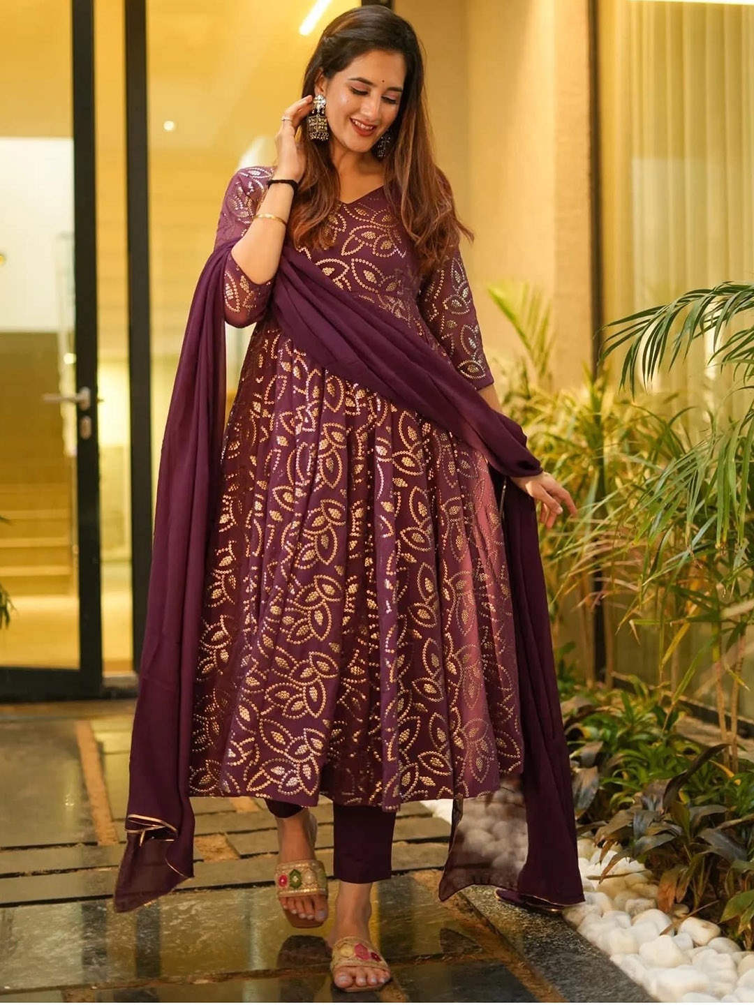 

ESTELA Floral Printed Regular Kurta with Trousers & Dupatta, Burgundy