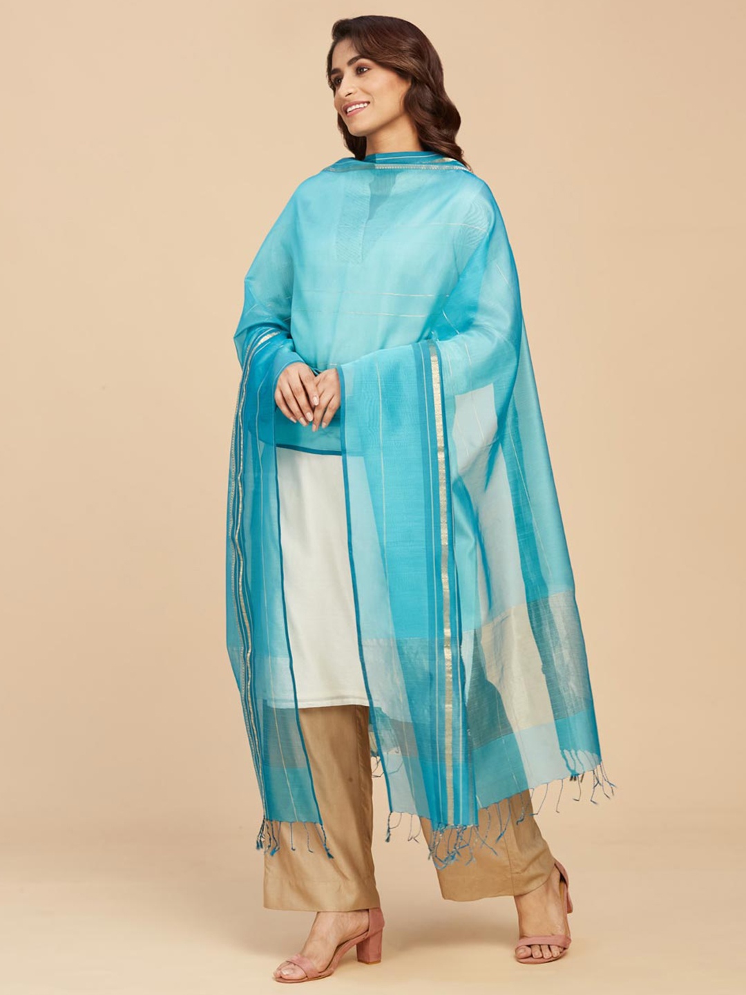 

Fabindia Cotton Silk Dupatta, Turquoise blue
