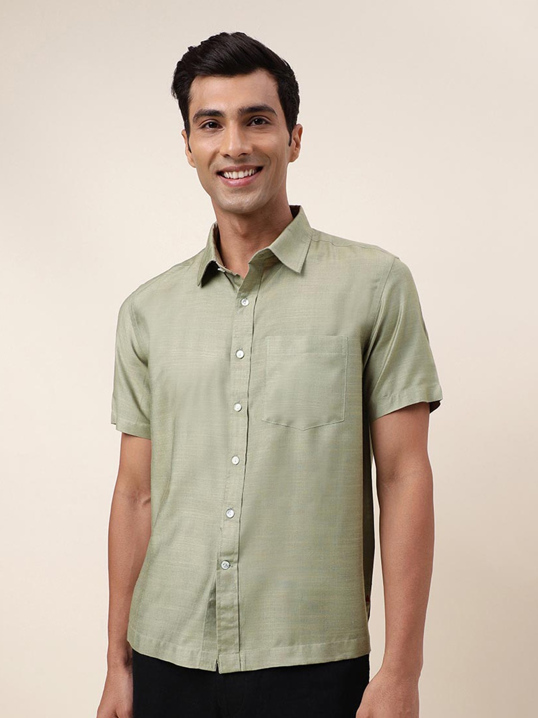 

Fabindia Regular Fit Spread Collar Cotton Casual Shirt, Olive