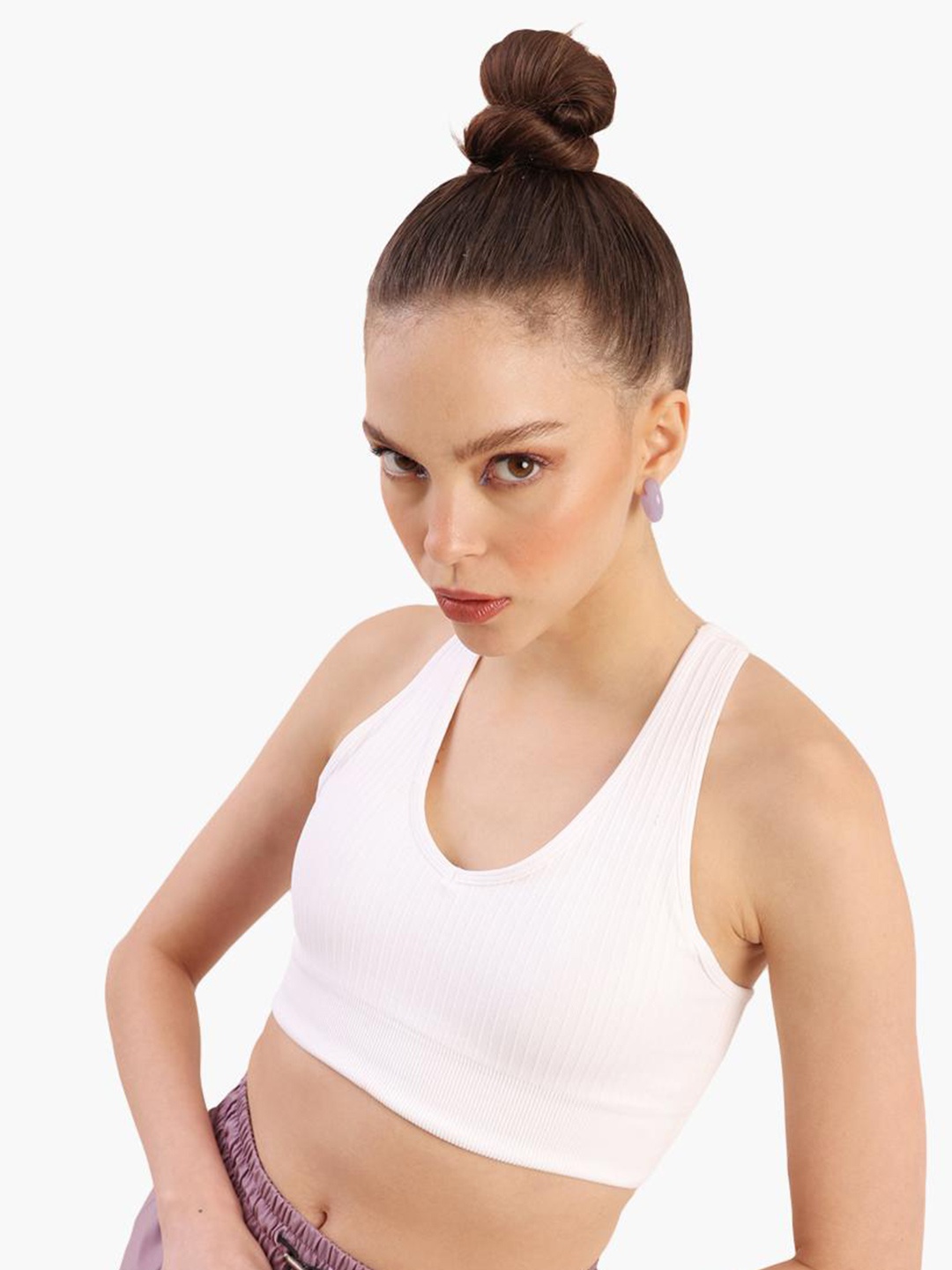 

Virgio Full Coverage Underwired Lightly Padded Workout Sports Bra With All Day Comfort, White