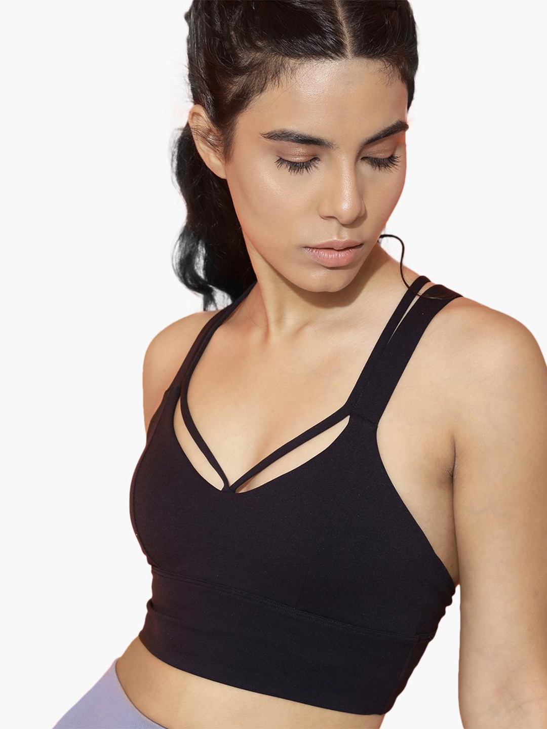 

Virgio Full Coverage Underwired Lightly Padded Workout Sports Bra With All Day Comfort, Black