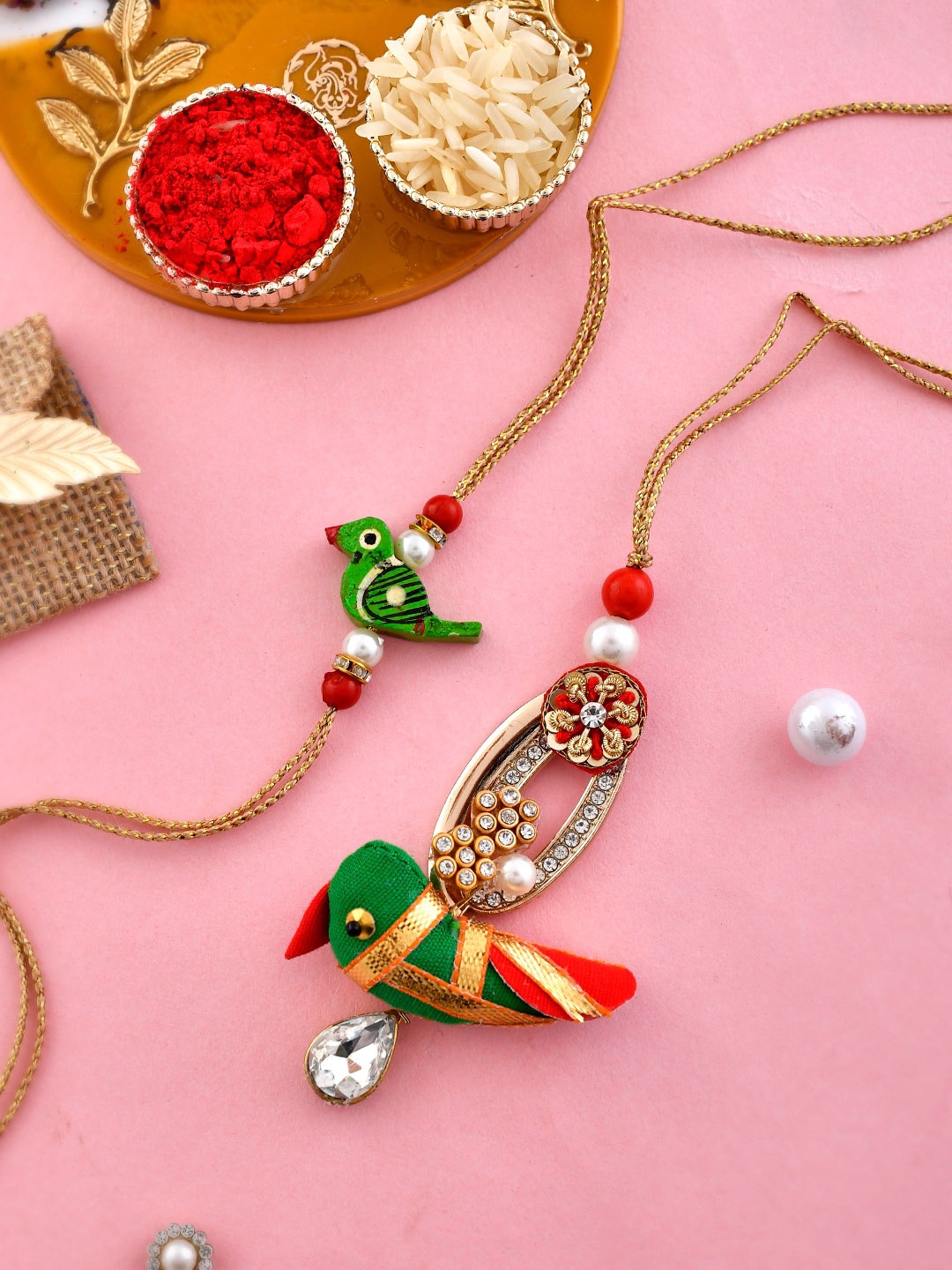 

Aapno Rajasthan Bird Motif Rakhi Gift Set, Green