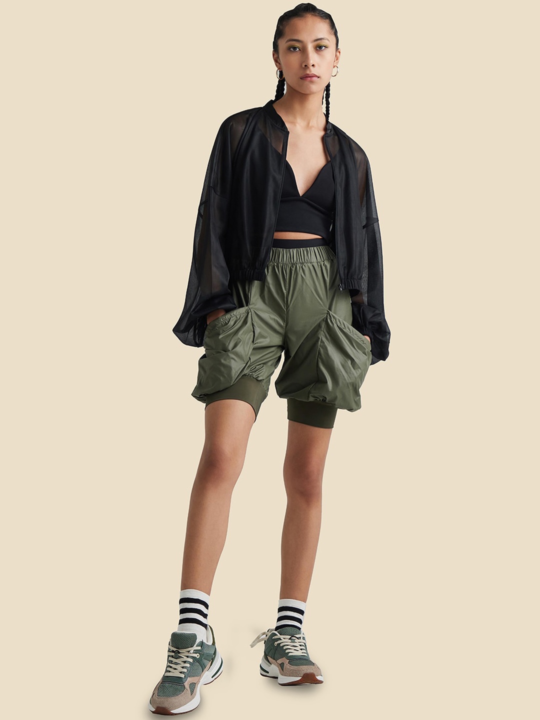 Muvazo Women Slim Fit High-Rise Cotton Shorts, Olive