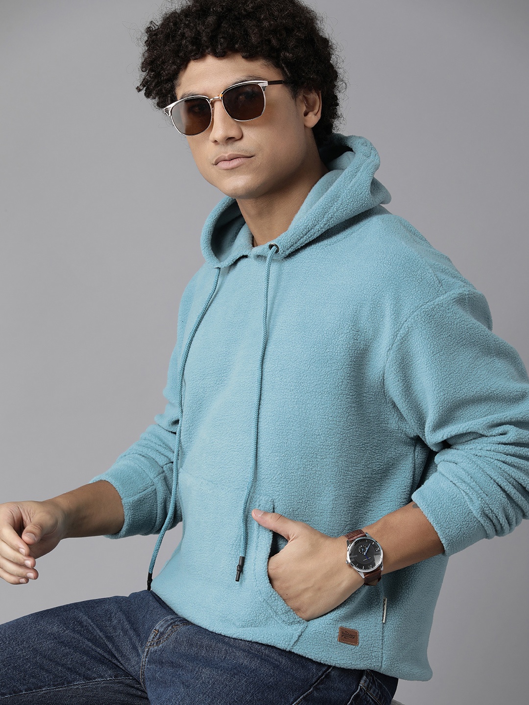 

Roadster Men Hooded Sweatshirt, Blue