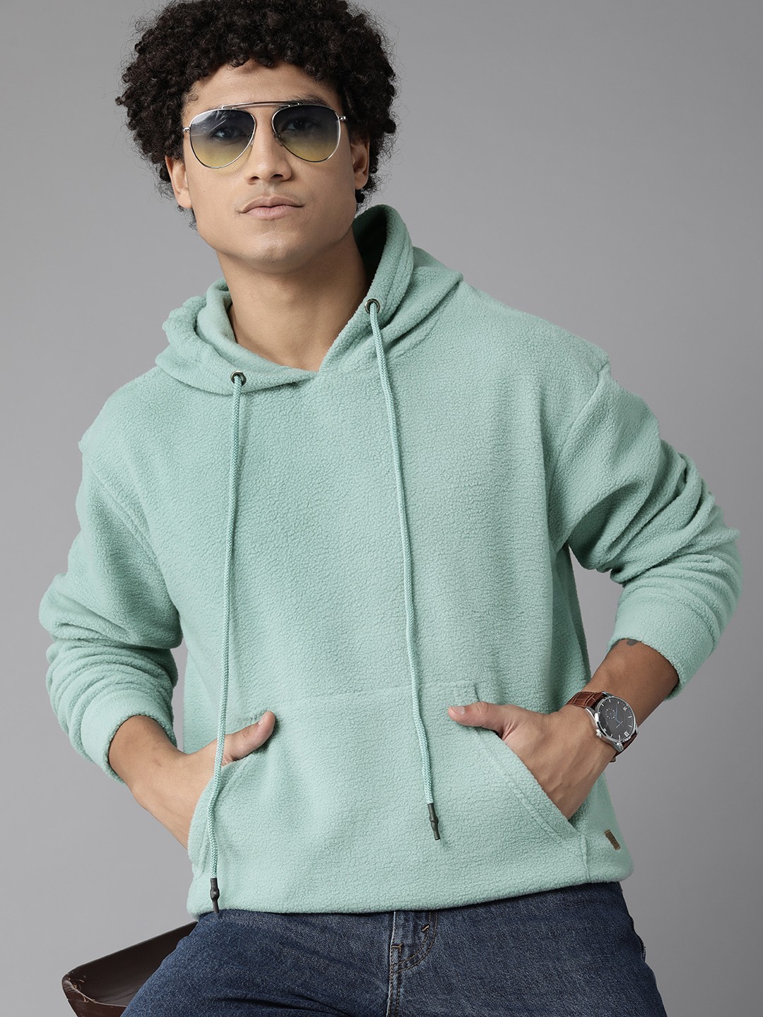 

Roadster Men Hooded Sweatshirt, Sea green