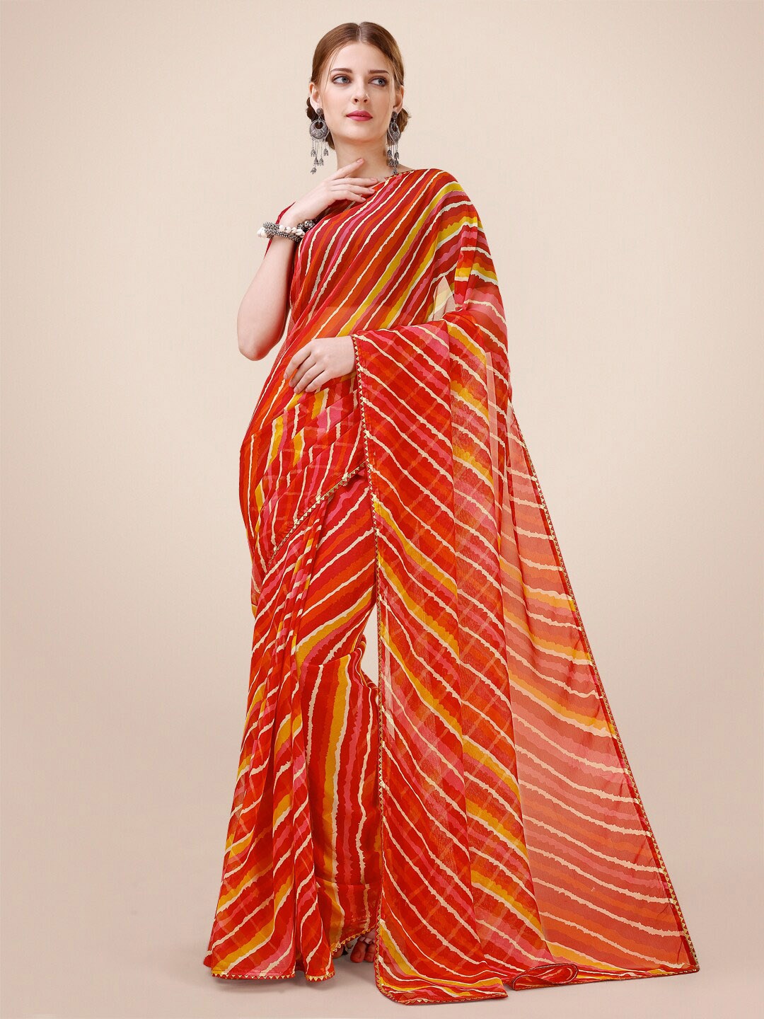 

Dori Striped Gotta Patti Pure Chiffon Saree, Red