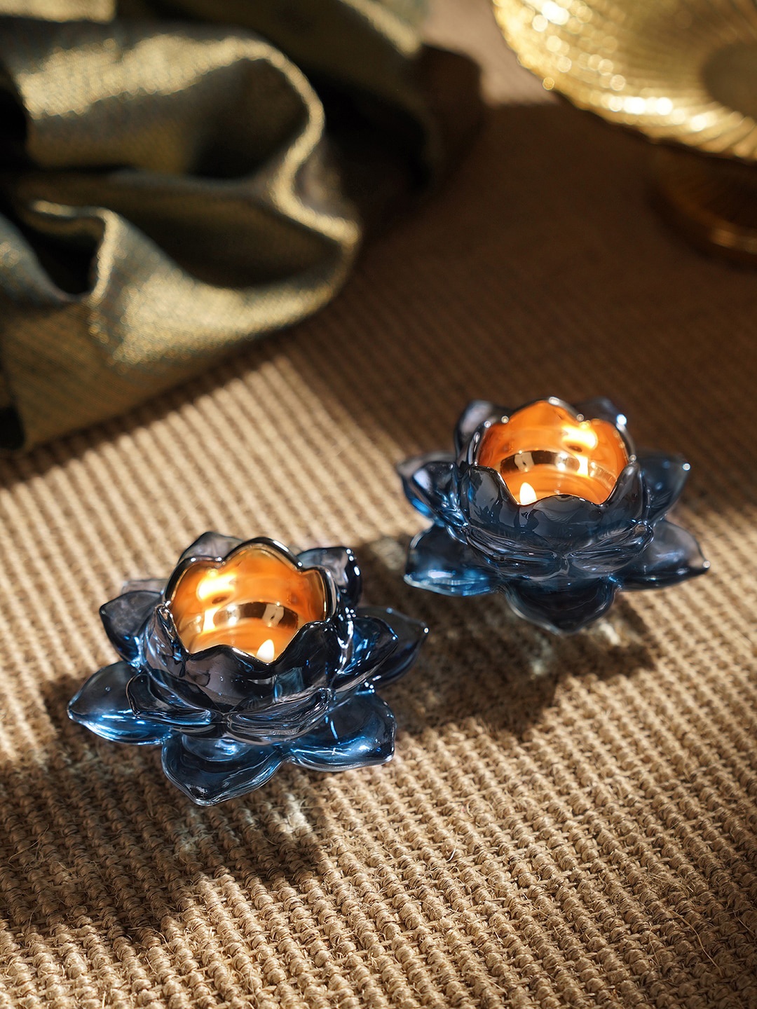 

Pure Home and Living Blue 4 Pieces Floral Shaped Glass Candle Holders