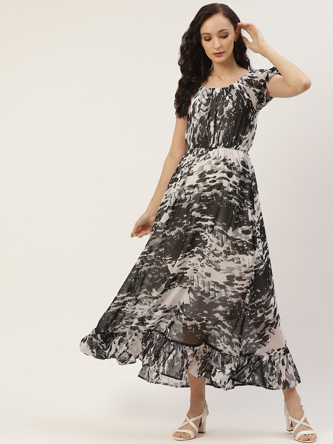 

DressBerry Black Abstract Printed Gathered Puff Sleeves Maxi Dress
