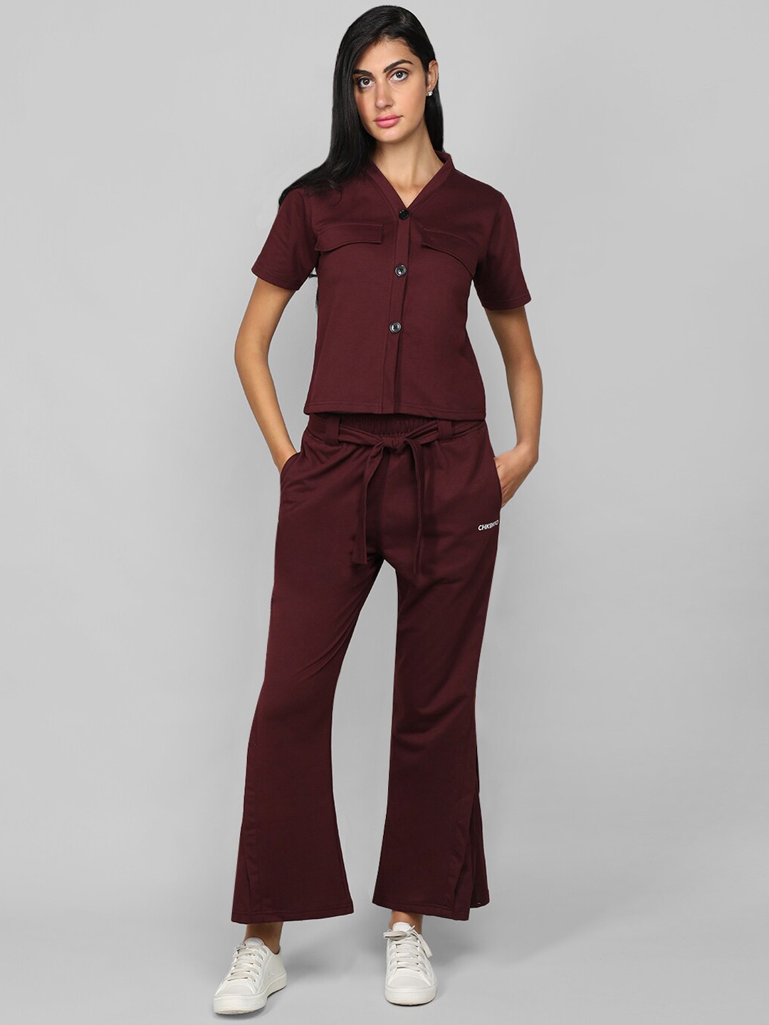 

CHKOKKO V-Neck Shirt With Trousers, Maroon