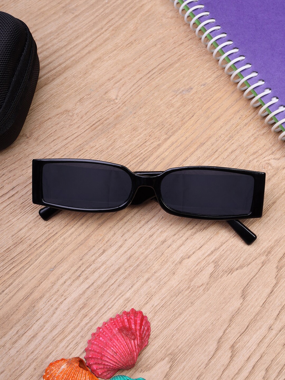 

Kastner Unisex Rectangle Sunglasses with UV Protected Lens REL_CM2_MCSTAN_BLK, Black