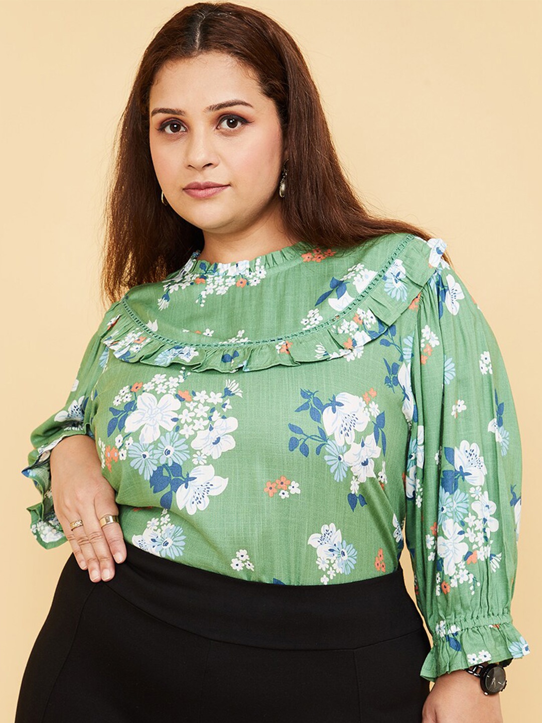 

max Plus Size Floral Printed Puff Sleeves Ruffles Detailed Regular Top, Green