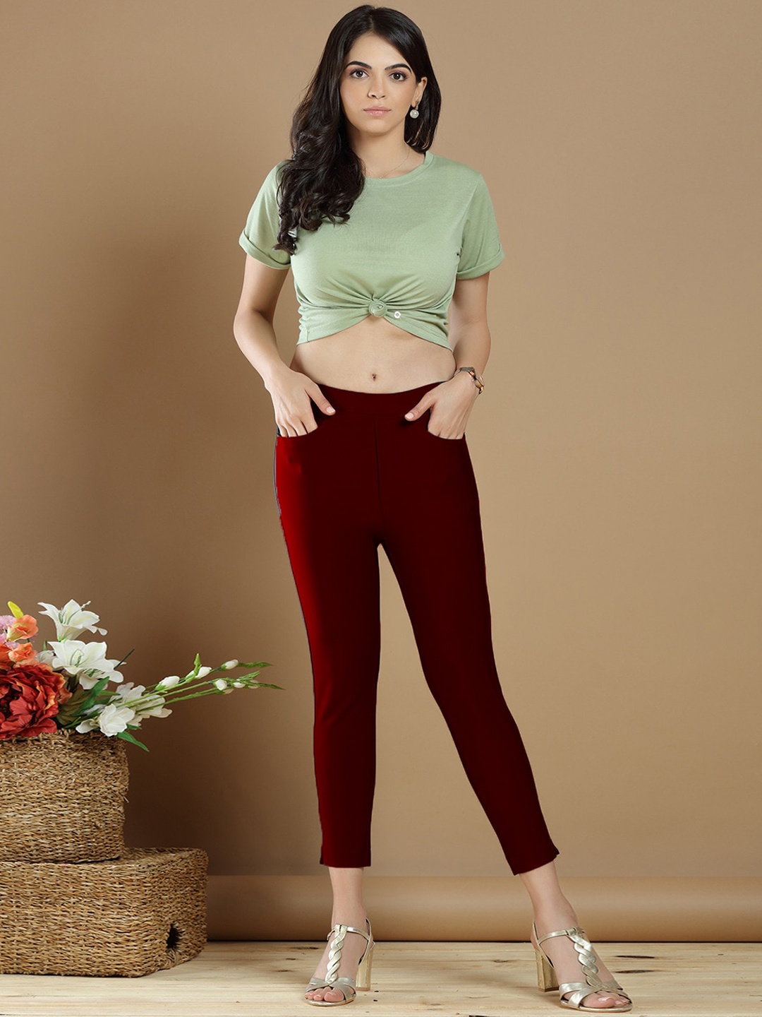 

WESTHOOD Women Classic Skinny Fit Mid-Rise Trousers, Maroon