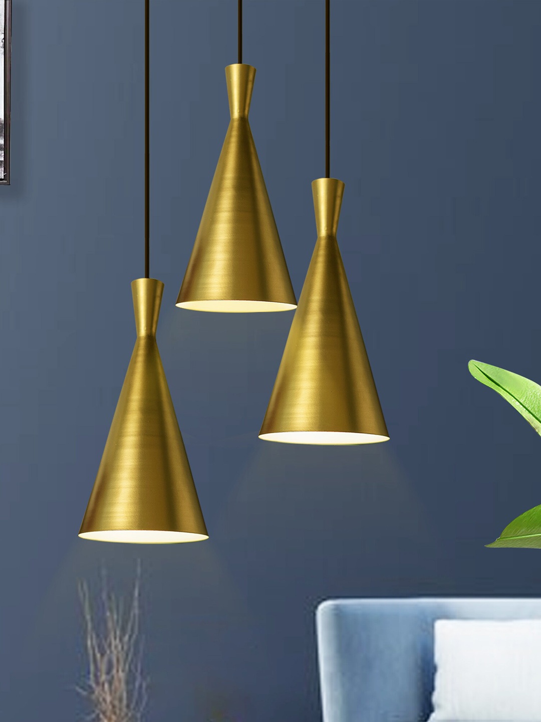 

Homesake Golden 3-Lights Round Cluster Cone Shaped Metal Ceiling Lamp, Gold