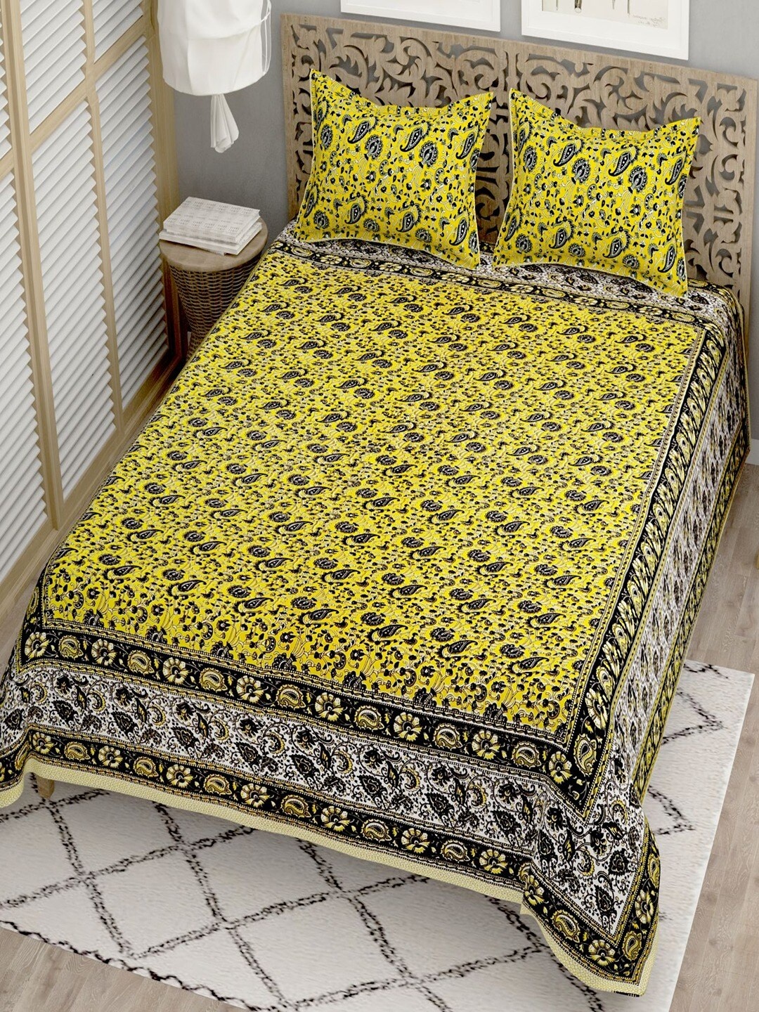 

UNIQCHOICE Green Ethnic Motifs Pure Cotton 144 TC King Bedsheet with 2 Pillow Covers