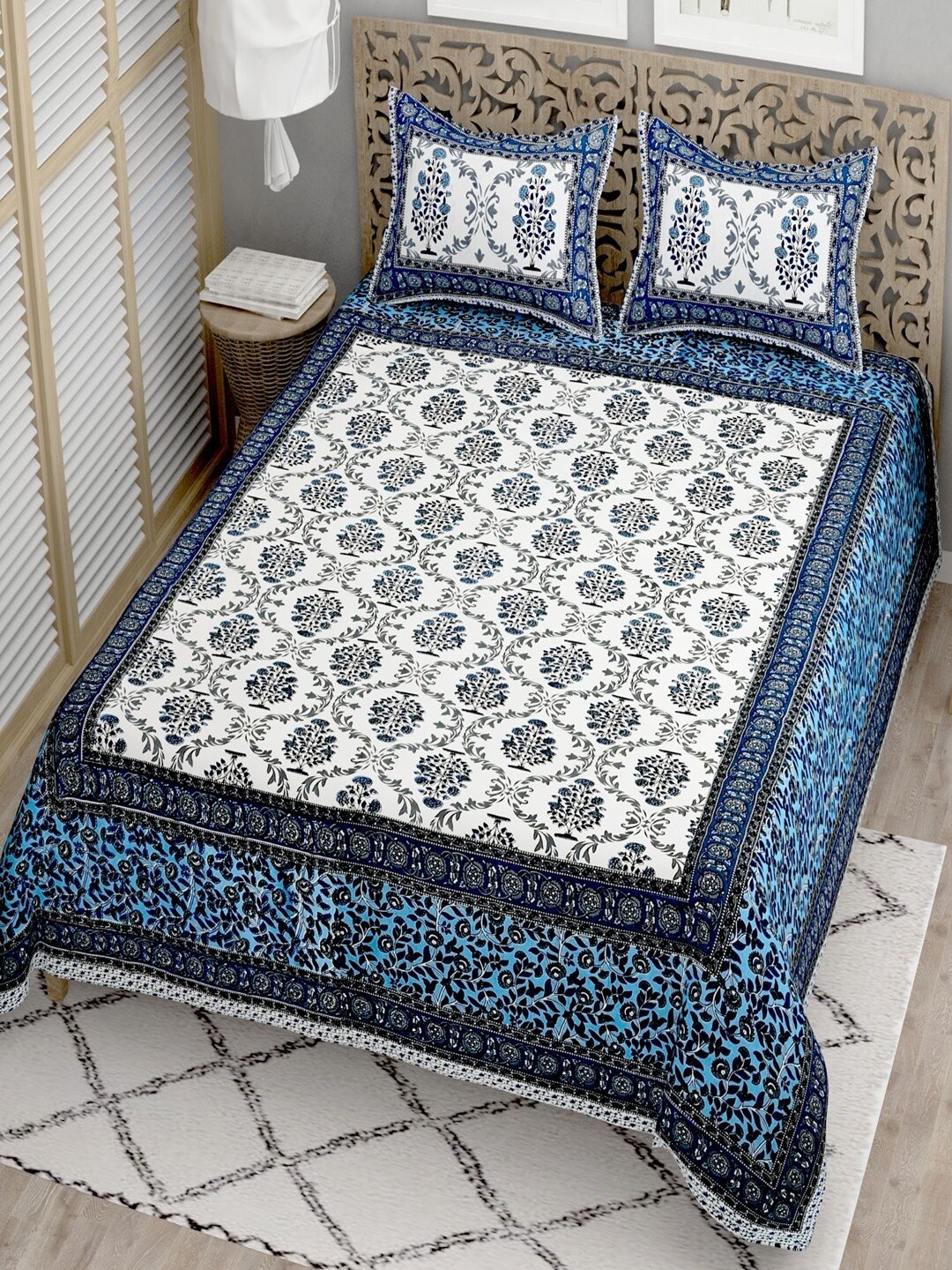 

UNIQCHOICE Blue & White Printed Cotton 144 TC King Bedsheet with 2 Pillow Covers