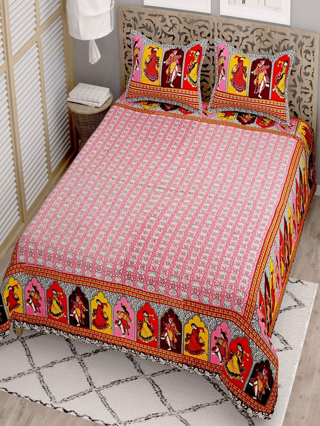 

UNIQCHOICE Red & Pink Floral Printed Cotton 144 TC King Bedsheet with 2 Pillow Covers