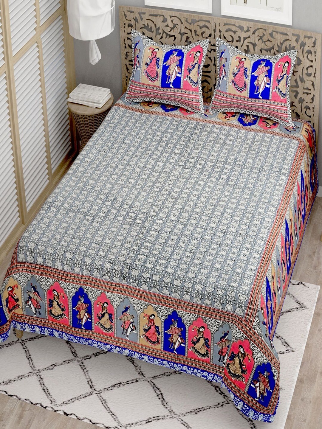 

UNIQCHOICE Grey Ethnic Motifs Printed Cotton 144 TC King Bedsheet with 2 Pillow Covers
