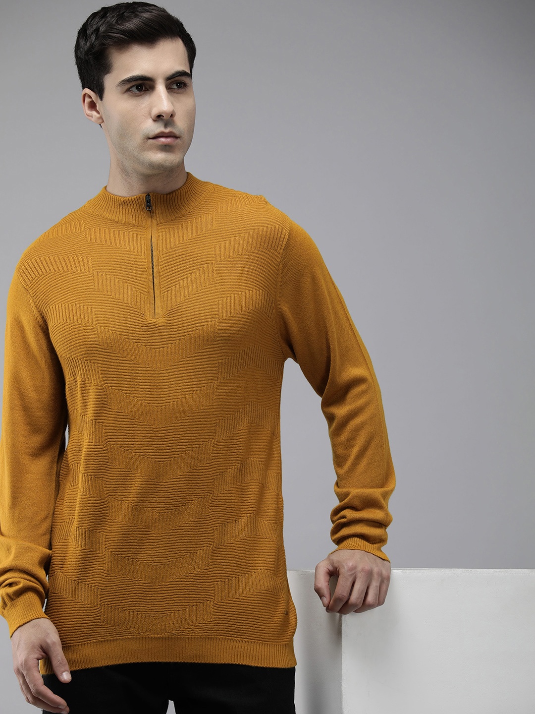 

Park Avenue Men Half Zipper Pullover, Mustard