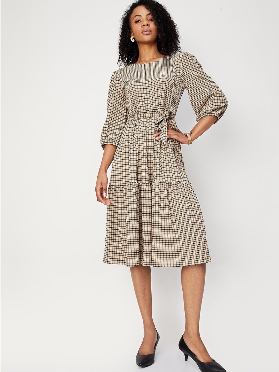 

max Checked Puff Sleeves Tie-Up A-Line Midi Dress, Beige