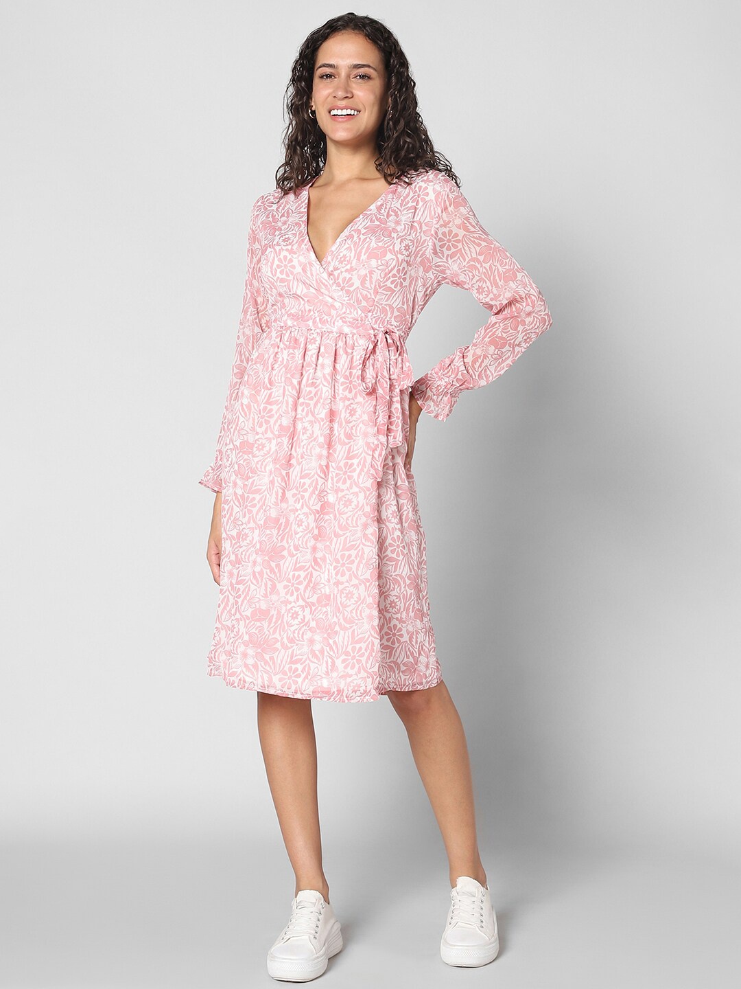 

Pantaloons Floral Printed V-Neck Tie-Ups Wrap Dress, Pink