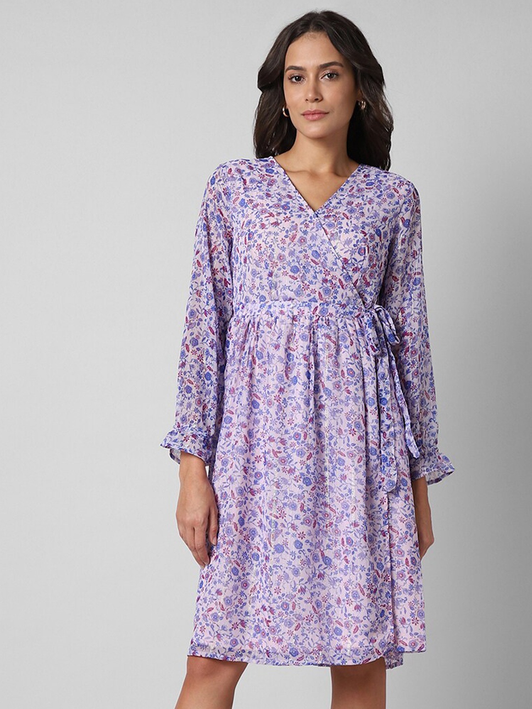 

Pantaloons Floral Printed V-Neck Puff Sleeve Tie-ups Detail Wrap Dress, Purple