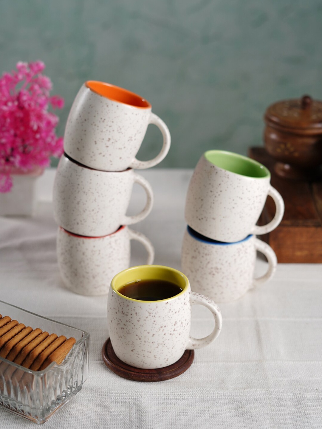 

CDI 6 Pieces White Dotted Ceramic Glossy Cups - 150 ML Each