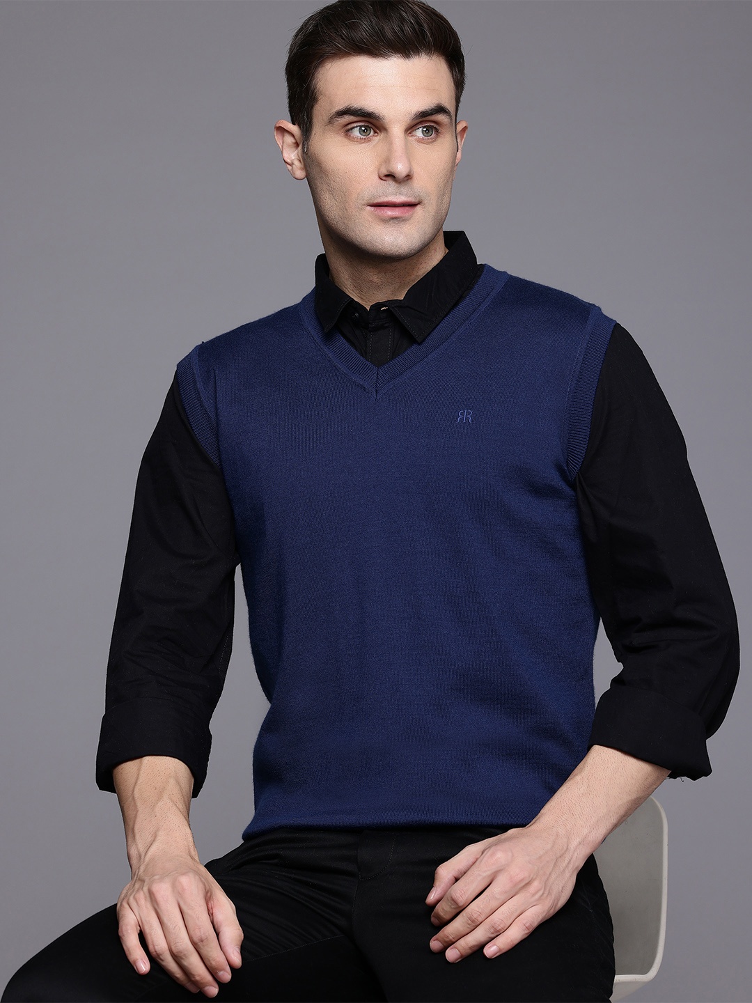 

Raymond V-Neck Sweater Vest, Navy blue
