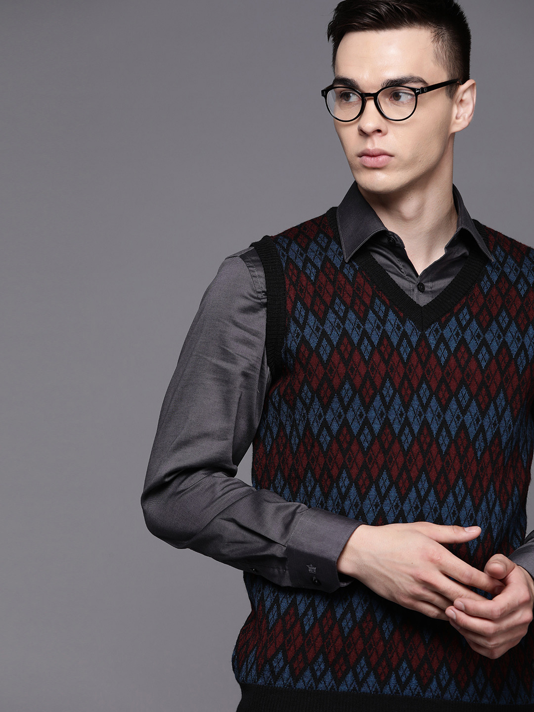 

Raymond Self-Design Formal Sweater Vest, Black