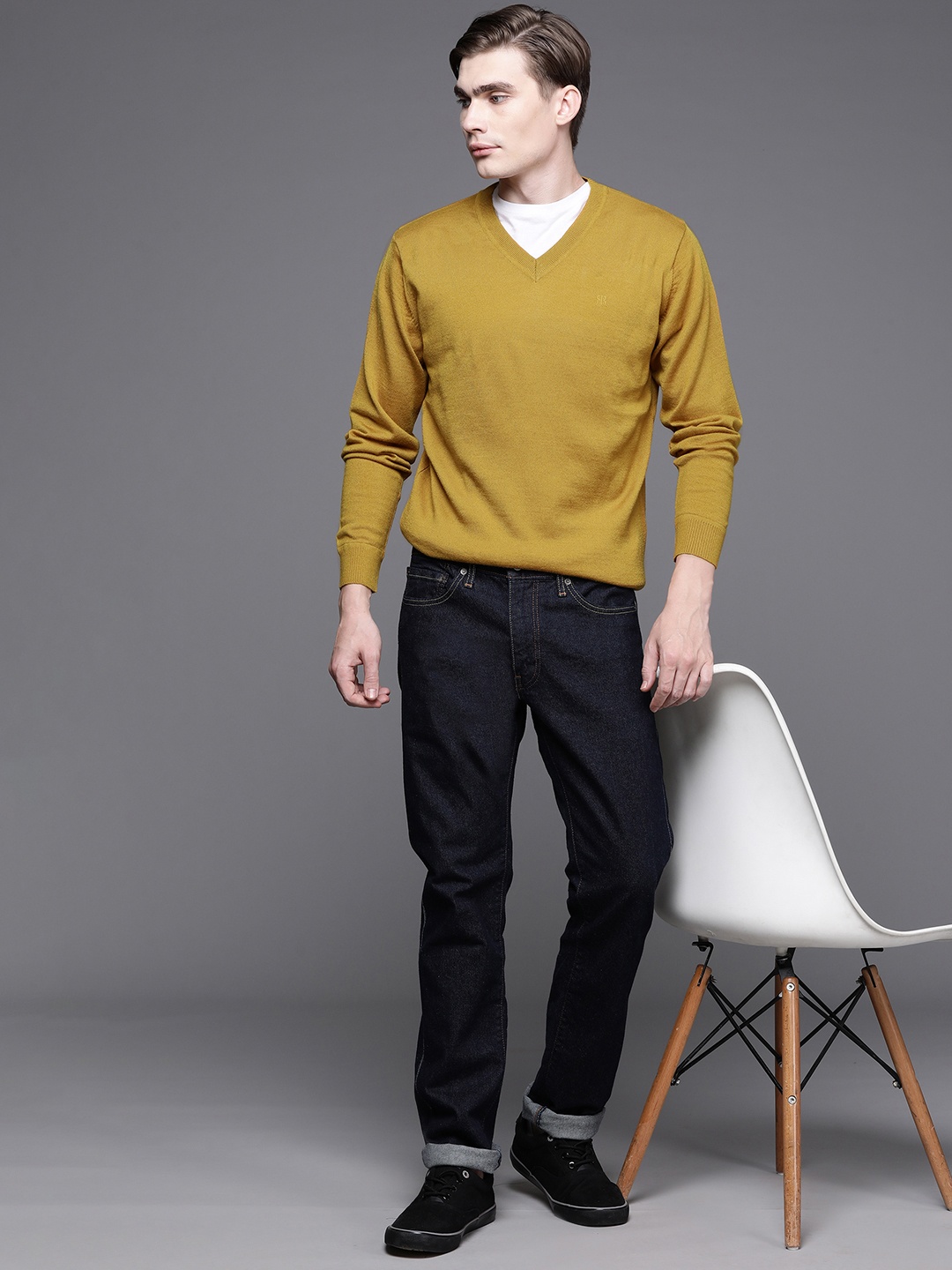 

Raymond Men Solid Pullover, Mustard