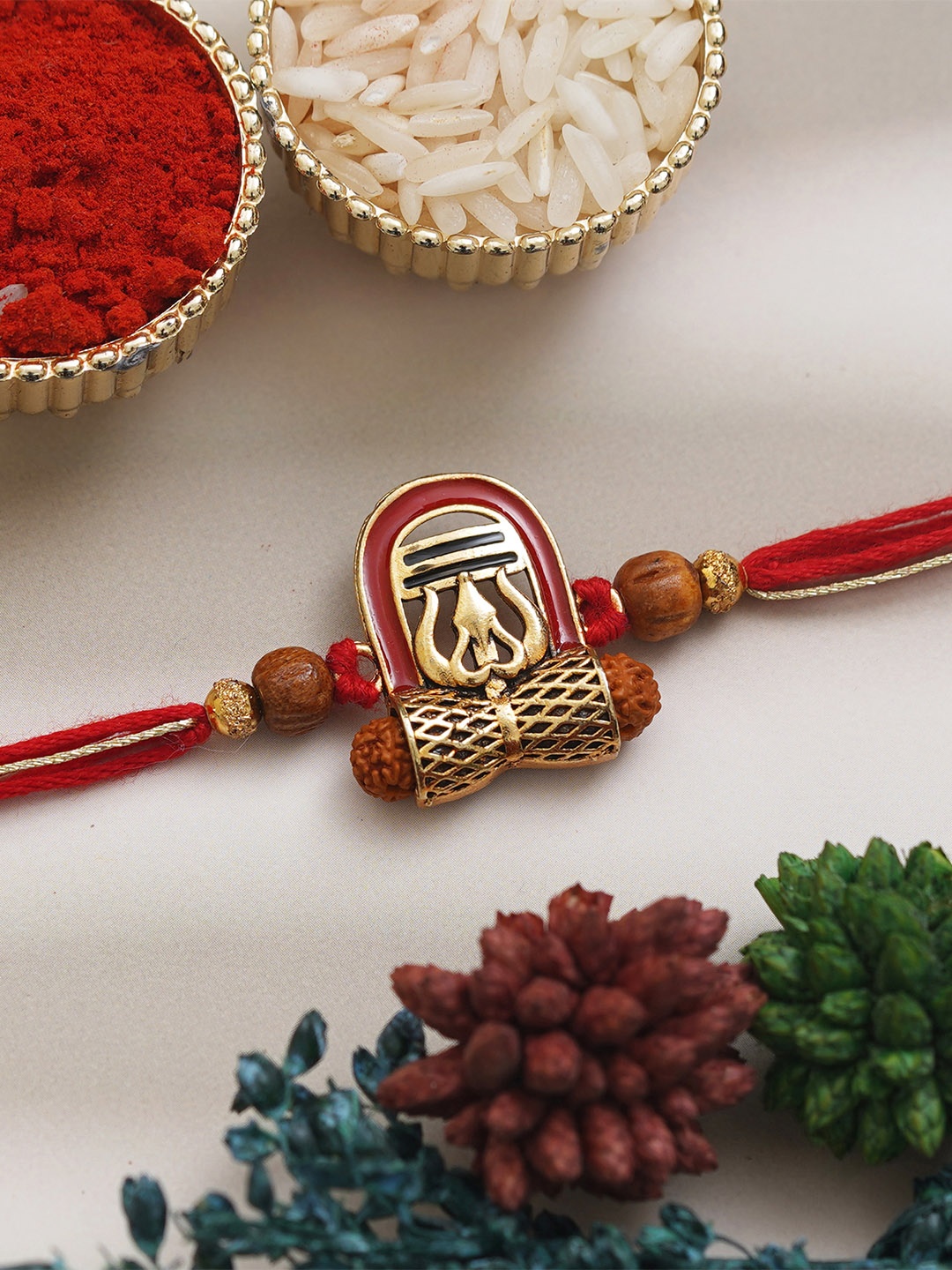 

eCraftIndia Lord Shiva Shivling Charm Rakhi With Roli Chawal, Gold