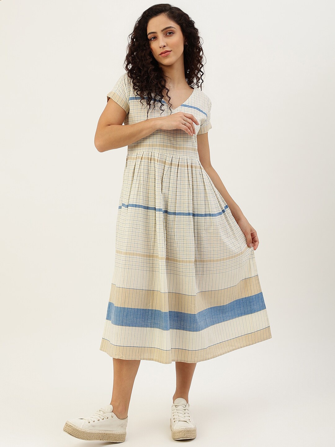 

Lokatita Checked V-Neck Empire Midi Dress, White