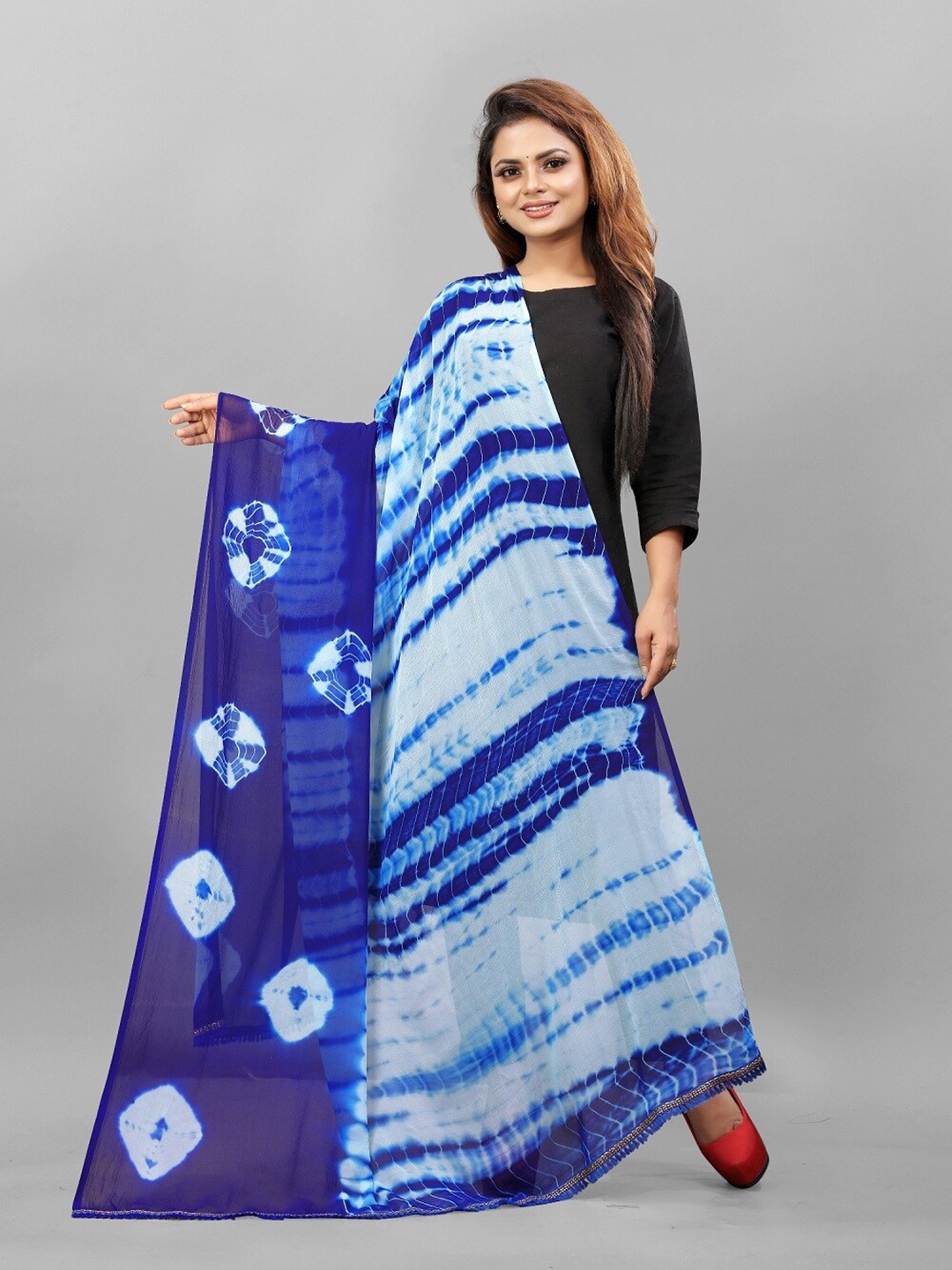 

APNISHA Leheriya Dyed Chiffon Dupatta, Blue