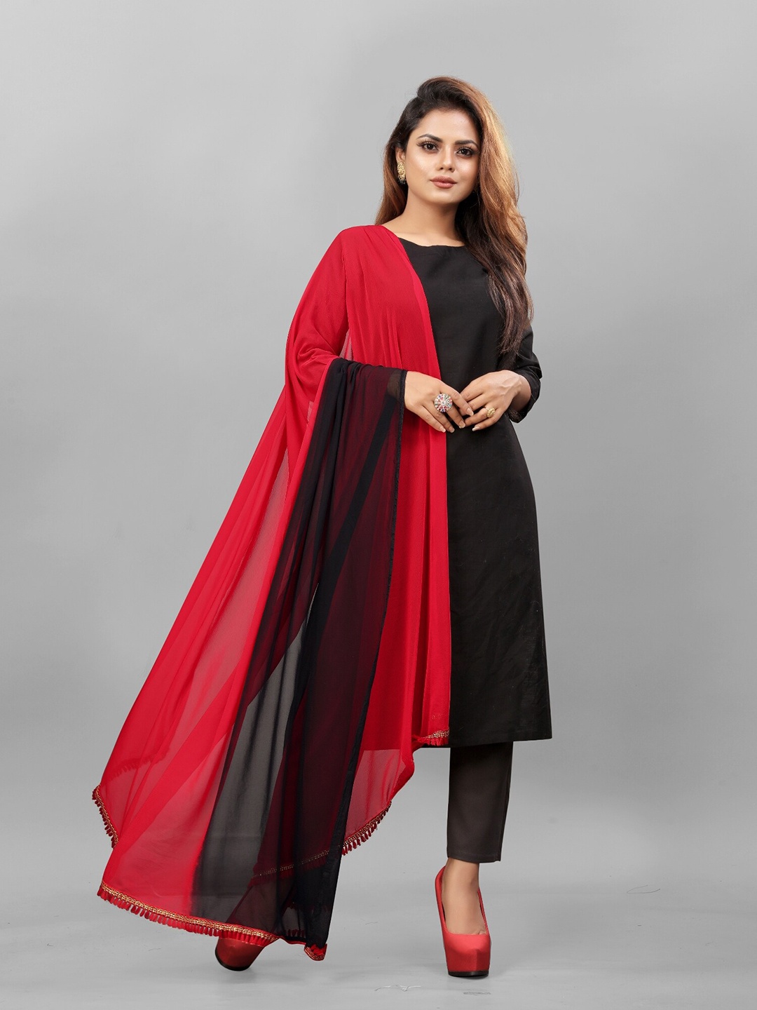 

APNISHA Ombre Dyed Chiffon Dupatta, Red