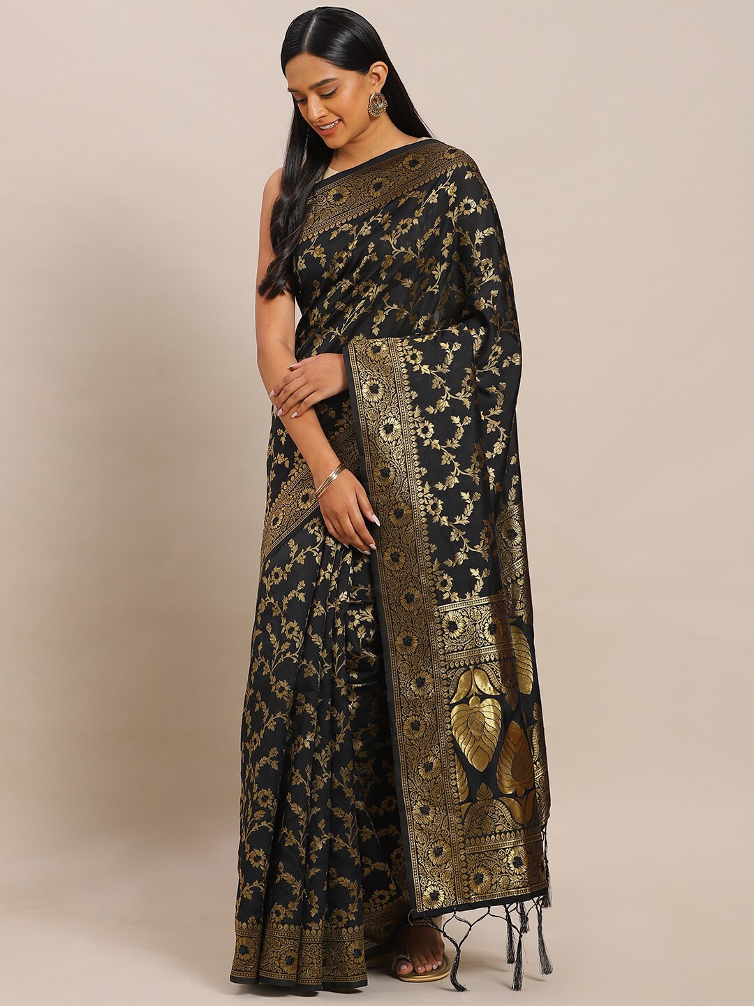 

DIVASTRI Floral Woven Design Zari Banarasi Saree, Black