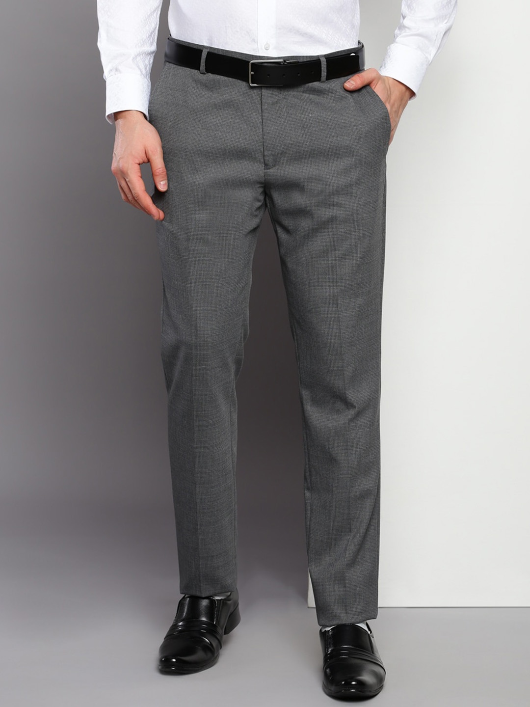 

Tommy Hilfiger Men Mid-Rise Formal Trousers, Grey
