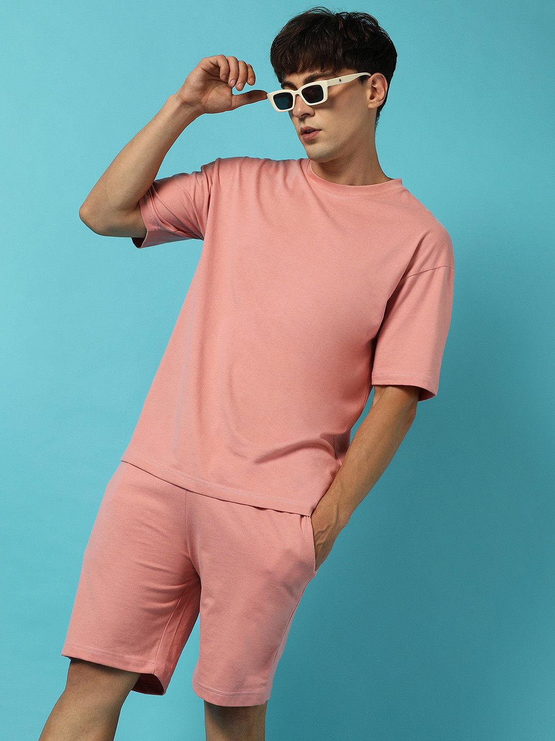 

Campus Sutra Round Neck Short Sleeves T-shirt with Shorts, Peach