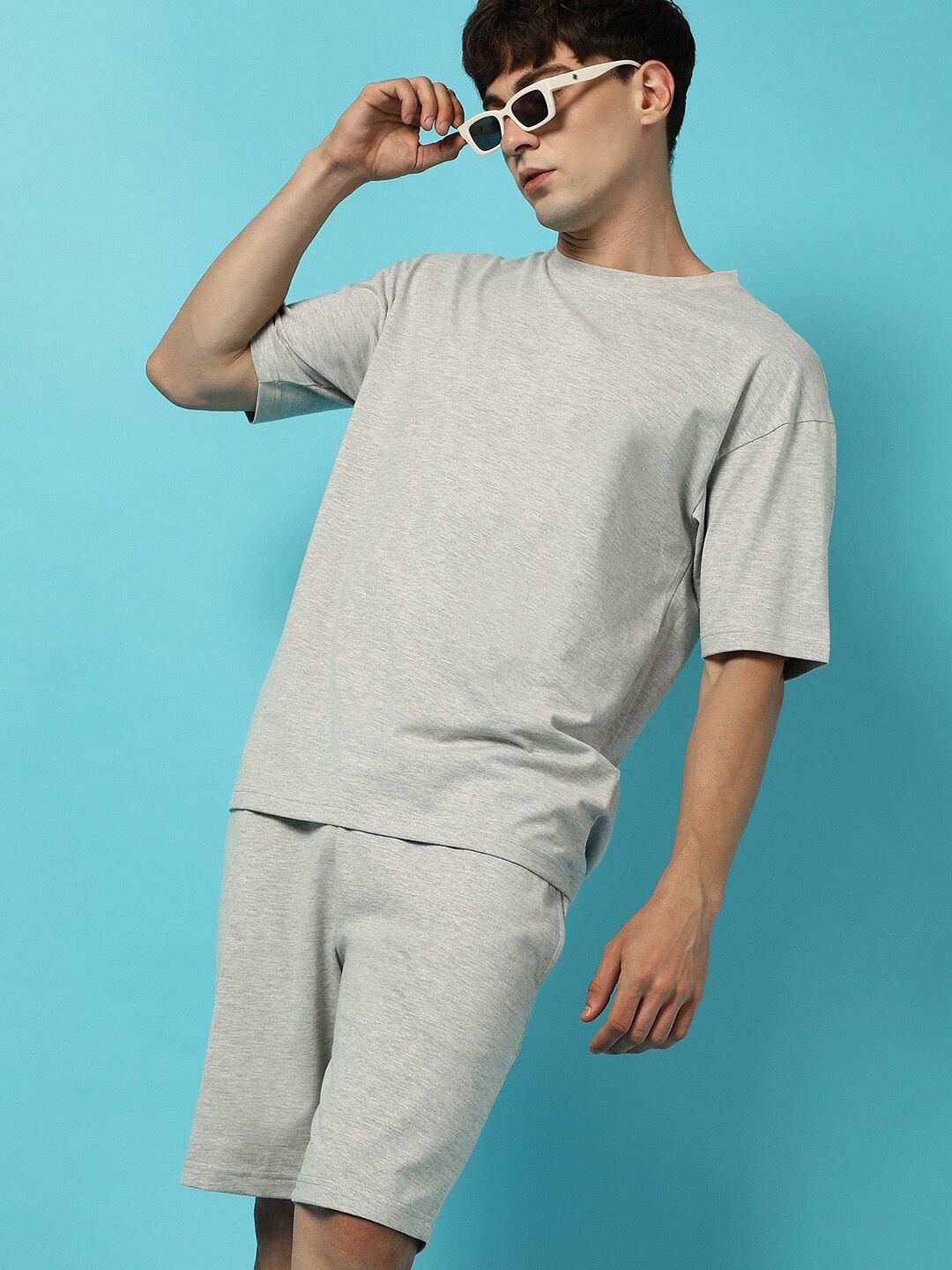 

Campus Sutra Round Neck Short Sleeves T-shirt with Shorts, Grey