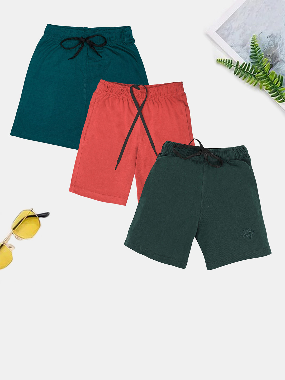 

CHIMPRALA Boys Pack of 3 Mid-Rise Cotton Shorts, Green