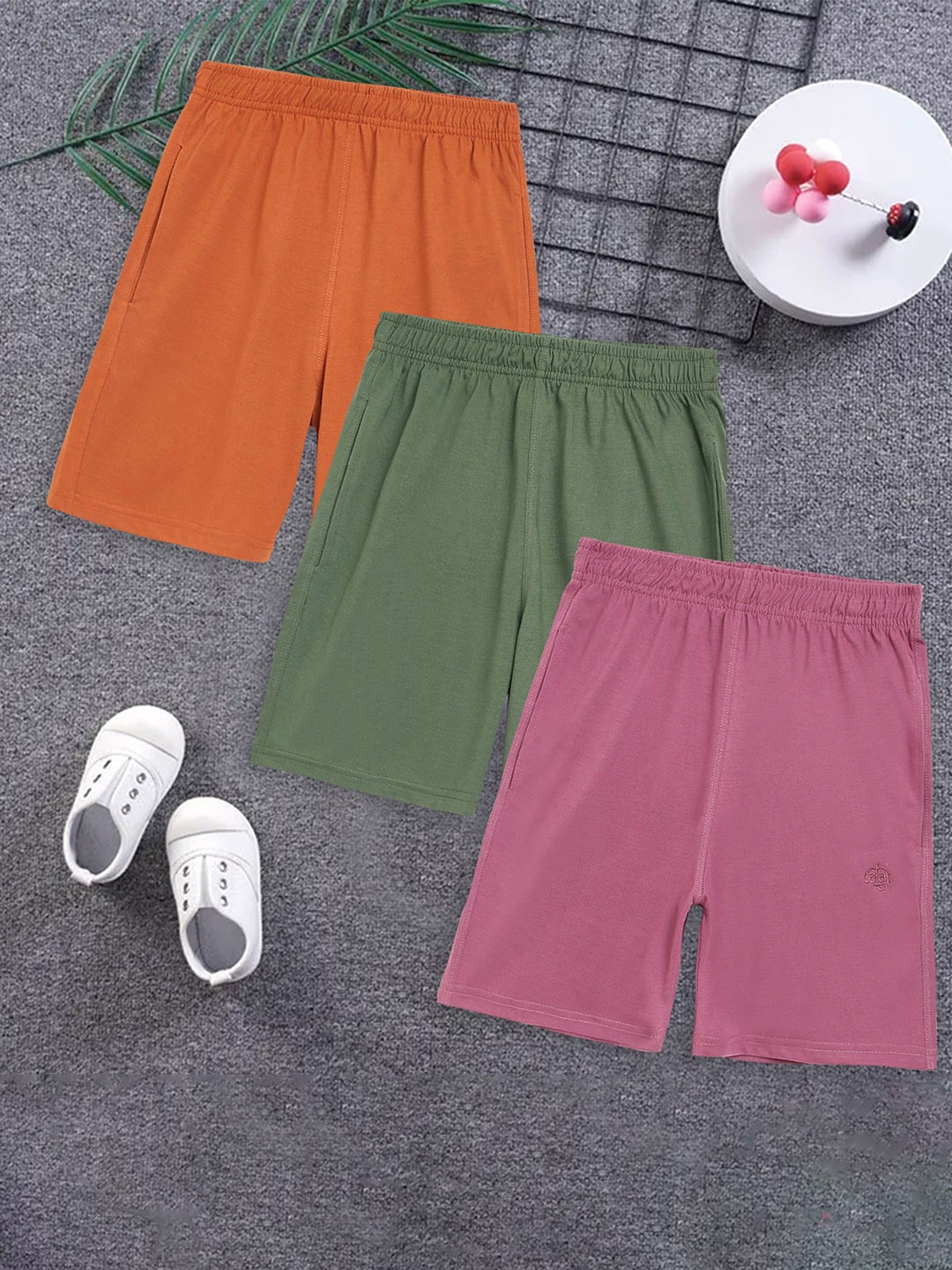 

CHIMPRALA Boys Pack Of 3 Mid Rise Cotton Shorts, Rust