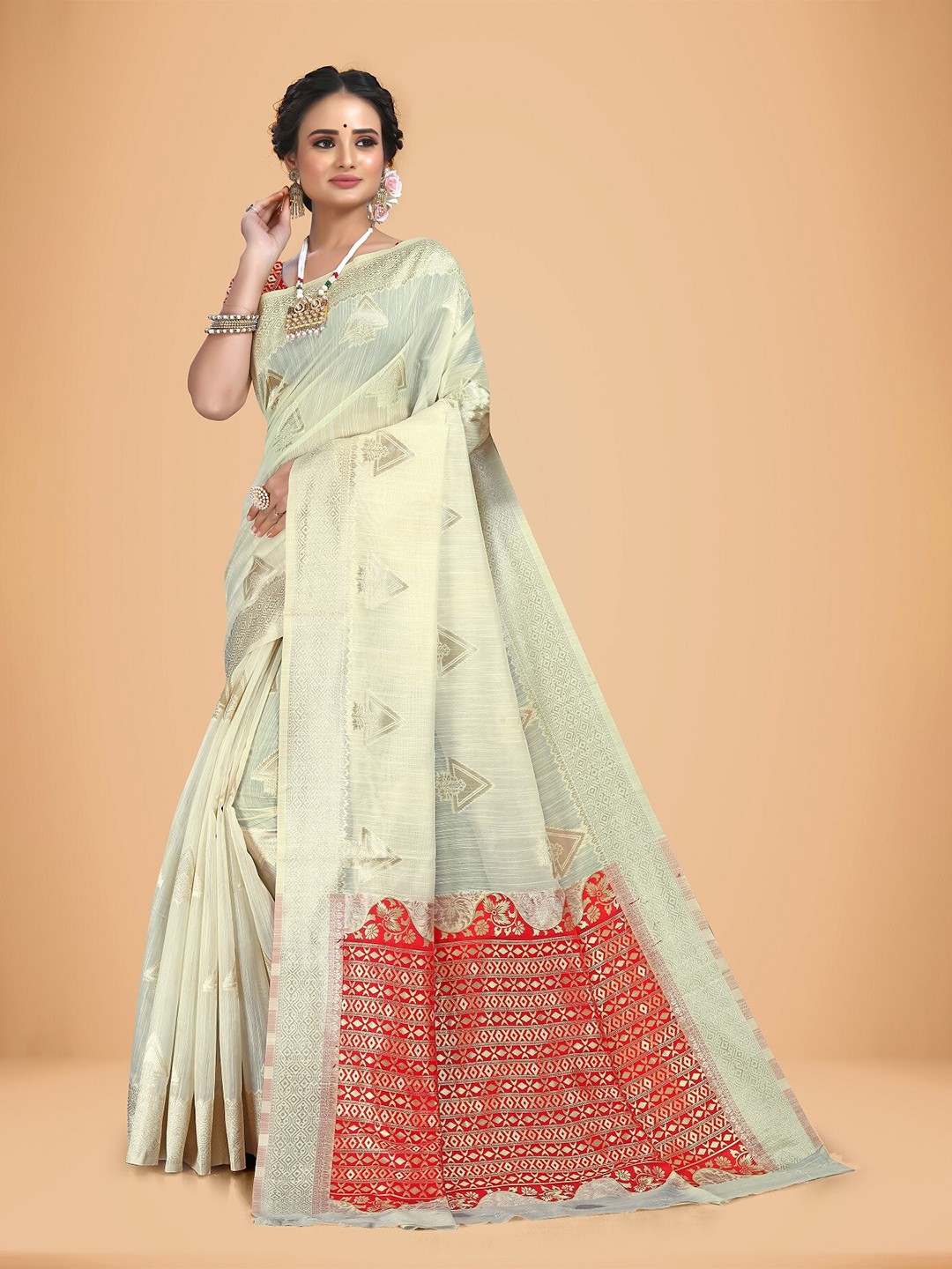 

Rivana Woven Design Zari Saree, Off white