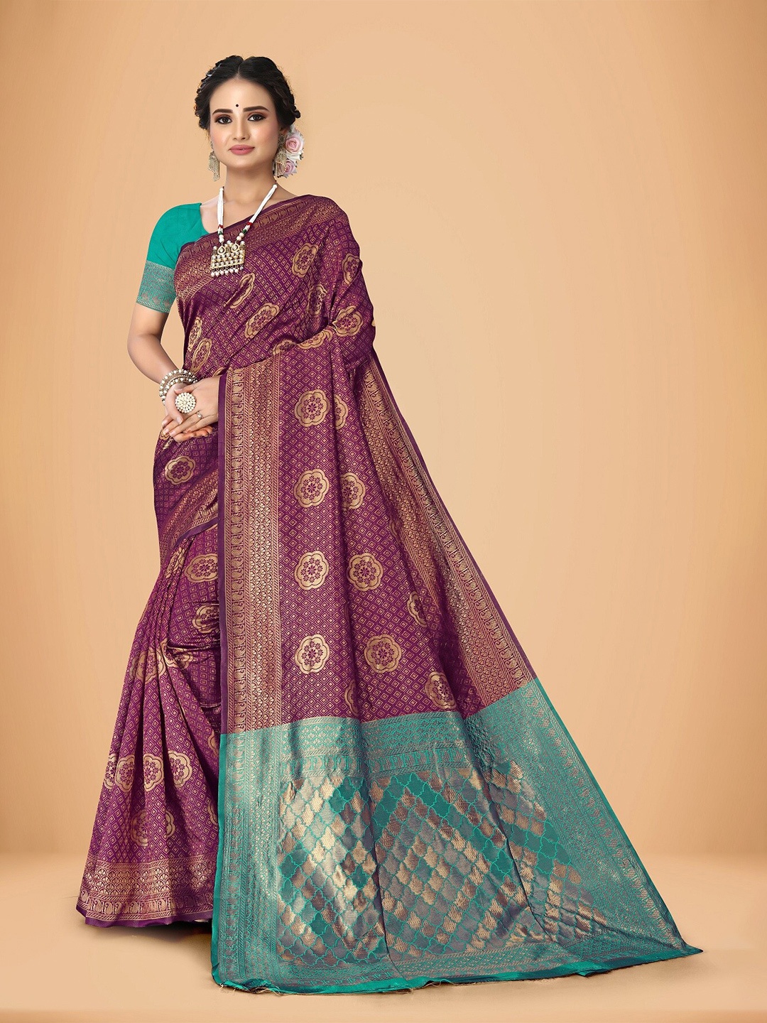 

Rivana Woven Design Zari Saree, Purple
